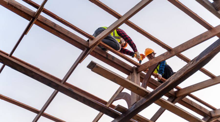 Professional residential roofers in Lynnwood, WA
